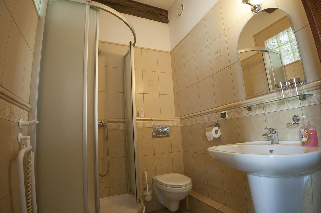 Hotel Restauracja Pod Parowozem Ostrowiec Świętokrzyski Buitenkant foto