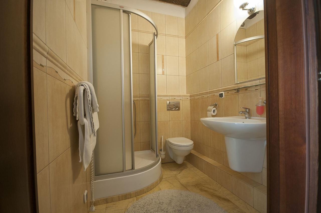 Hotel Restauracja Pod Parowozem Ostrowiec Świętokrzyski Buitenkant foto