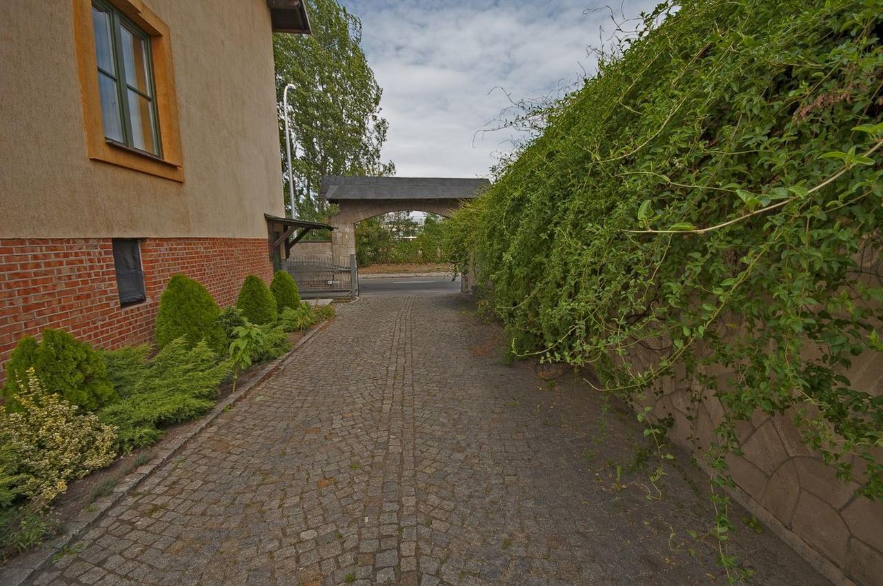 Hotel Restauracja Pod Parowozem Ostrowiec Świętokrzyski Buitenkant foto